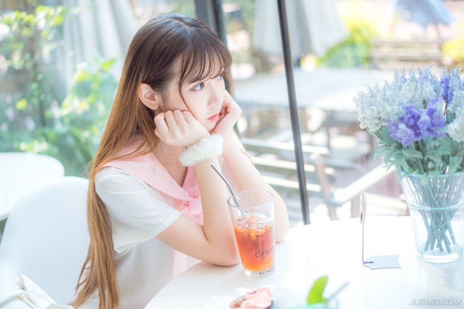 “咻咻咻~”
